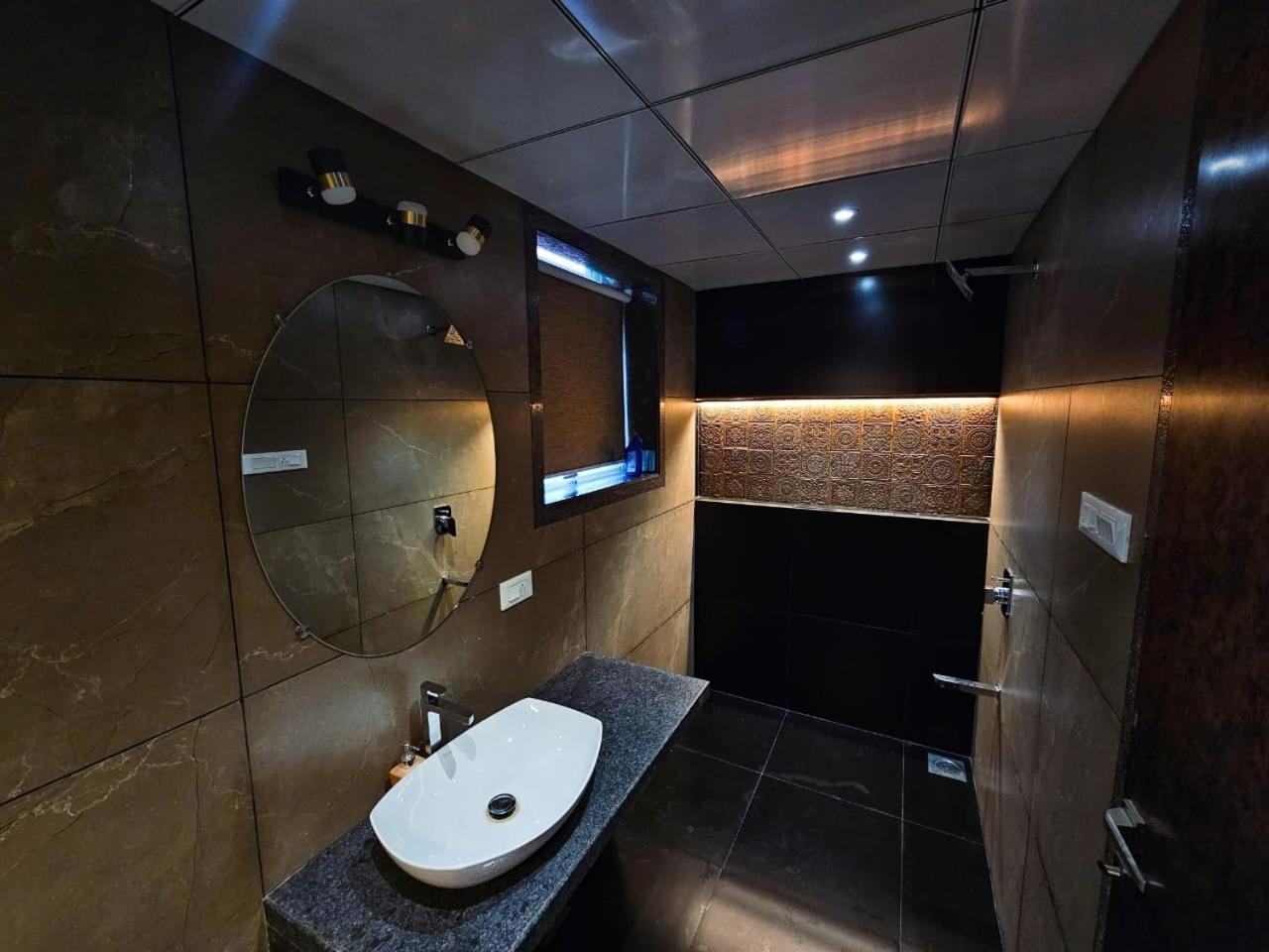 Premium Chalet Lonavala Exterior photo